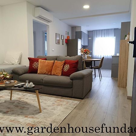 Garden House Fundao Hotell Exteriör bild